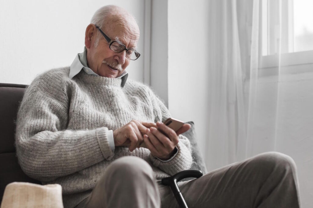monitorear a personas mayores IoT