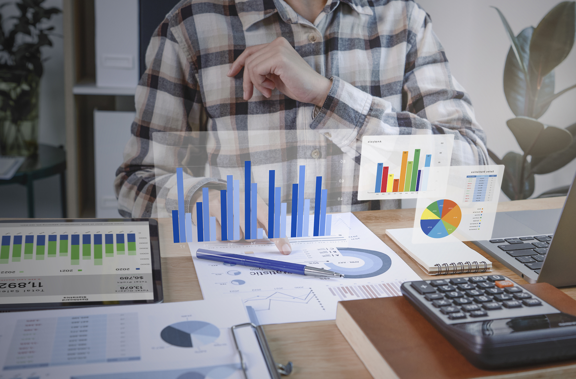 El impacto potencial que tiene el IoT en las organizaciones individuales y en el mundo en general, es asombroso. El IoT ha venido a crear una industria completamente nueva en la que los expertos en tecnología pueden brindar acceso confiable a tipos y volúmenes de datos que habían estado atrapados en procesos físicos durante décadas.