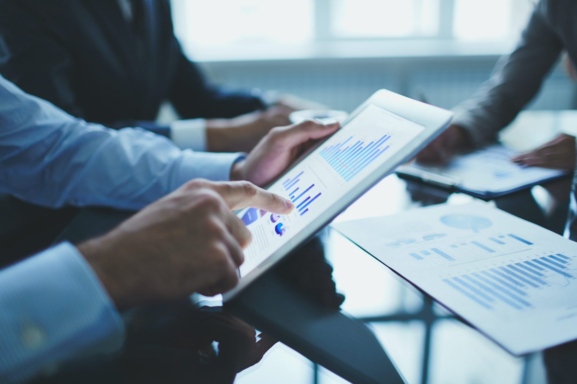 Una gran cantidad de empresas aún se están perdiendo el valor potencial de los datos que ofrece el IoT, porque piensan en el IoT como un proyecto de tecnología, centrándose en su funcionamiento en lugar de pensar en los casos de uso.