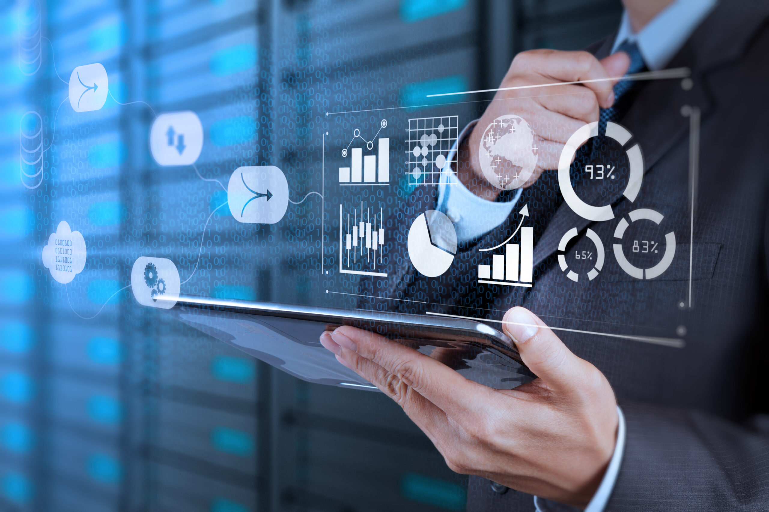 El Big Data se refiere a un gran conjunto de datos. Estos datos pueden ascender a petabytes de datos estructurados y no estructurados. Estos datos se generan a partir de plataformas sociales y dispositivos IoT.