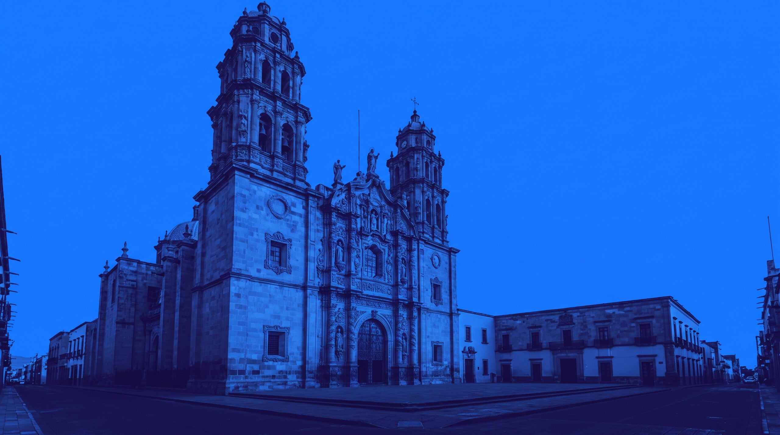 Templo del Carmen en duotono — cobertura de la red 0G en San Luis Potosí